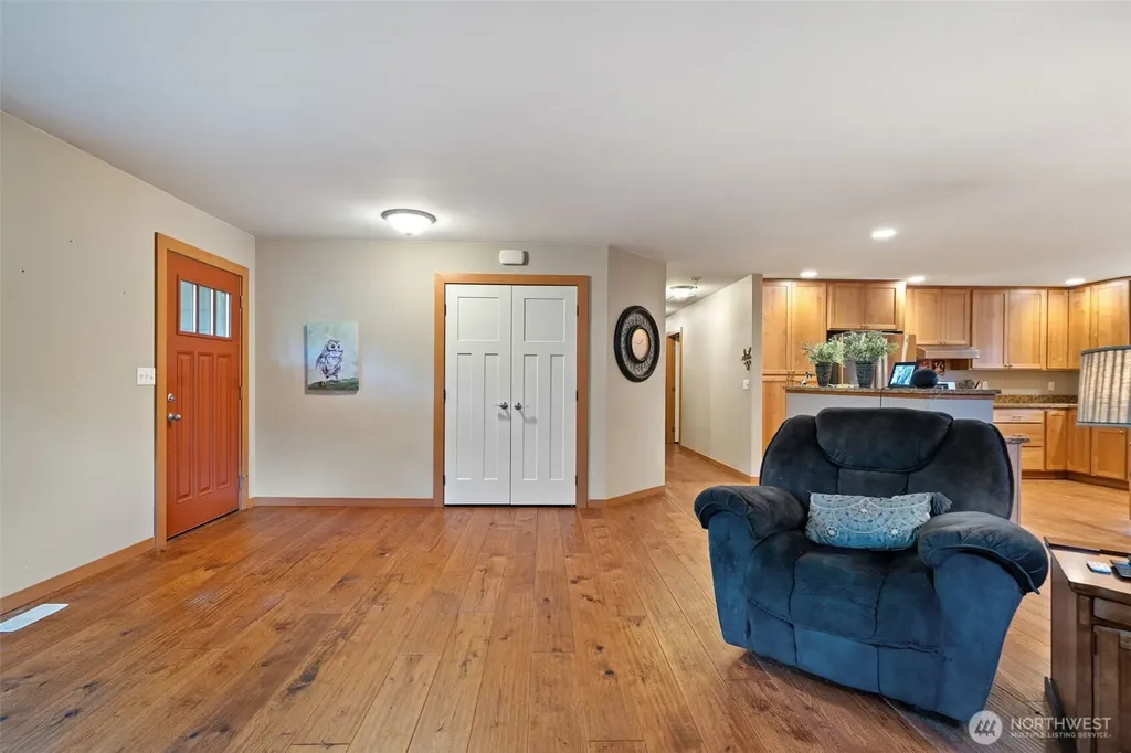 8992 Denise Place NE Bremerton WA 98311