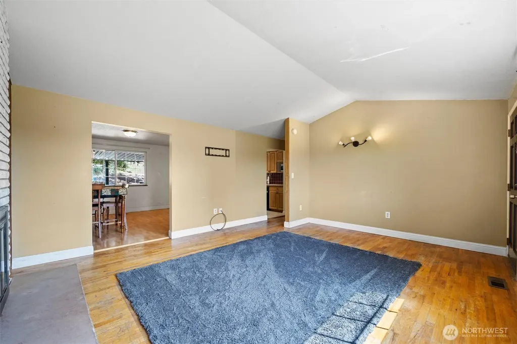 705 N 12th Street Selah WA 98942