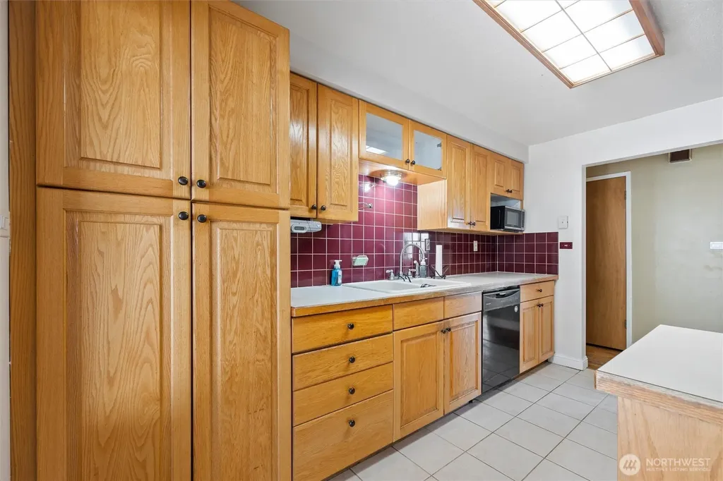 705 N 12th Street Selah WA 98942