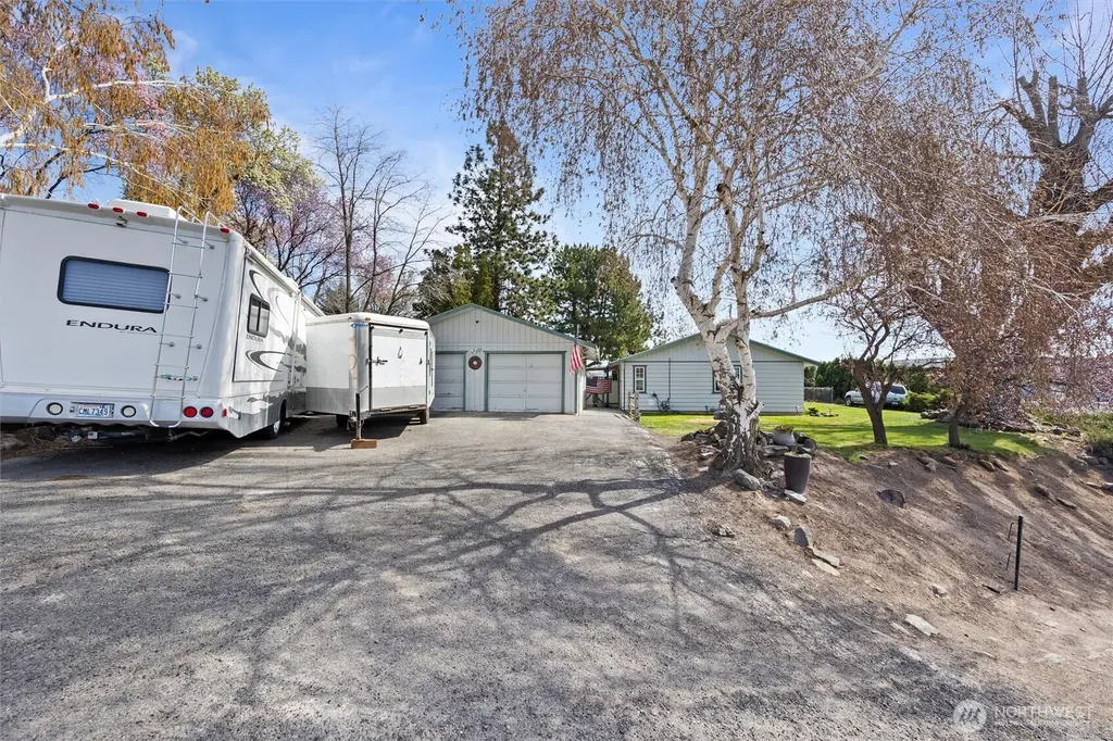 705 N 12th Street Selah WA 98942