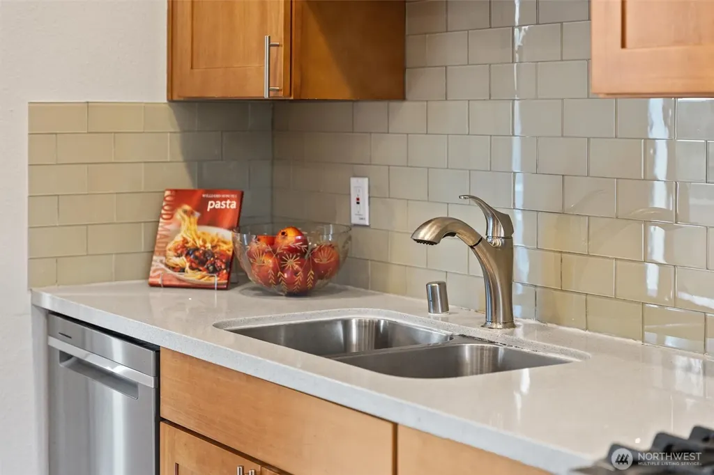 15601 125th Place NE Woodinville WA 98072