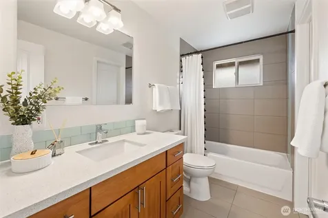 15601 125th Place NE Woodinville WA 98072