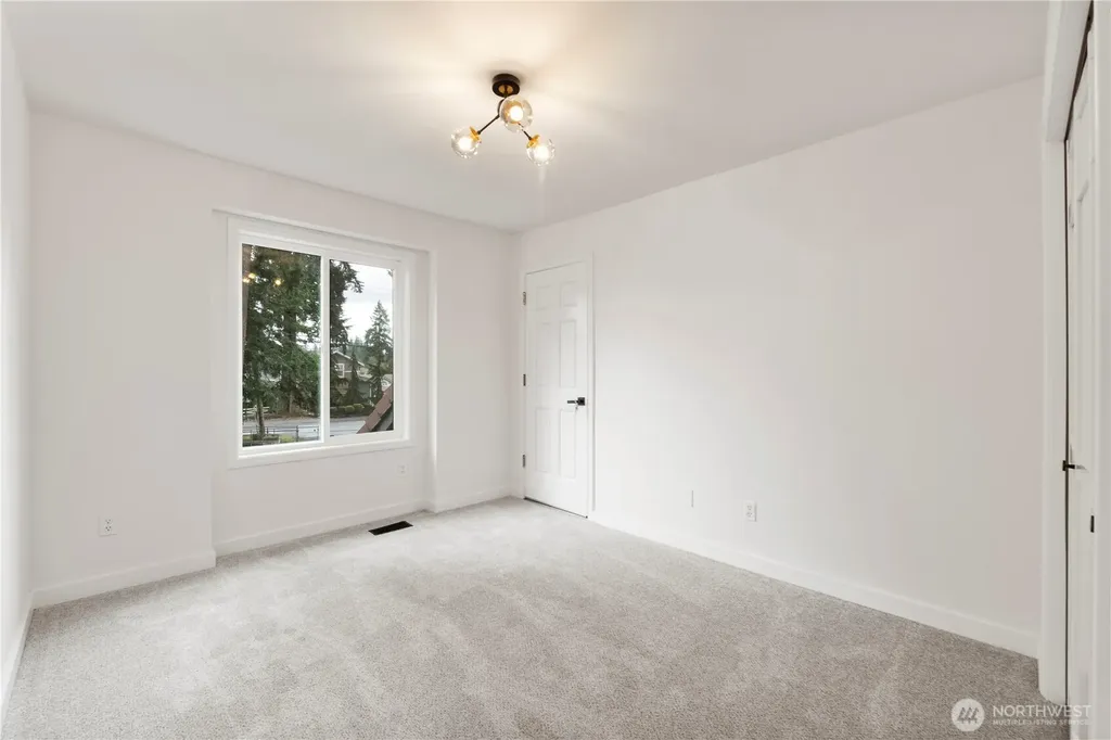22314 SE 290th Street Black Diamond WA 98010