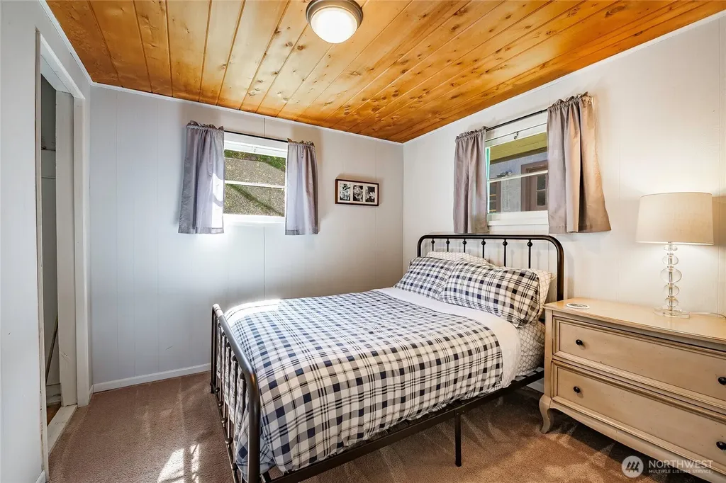 5941 Normar Place Blaine WA 98230