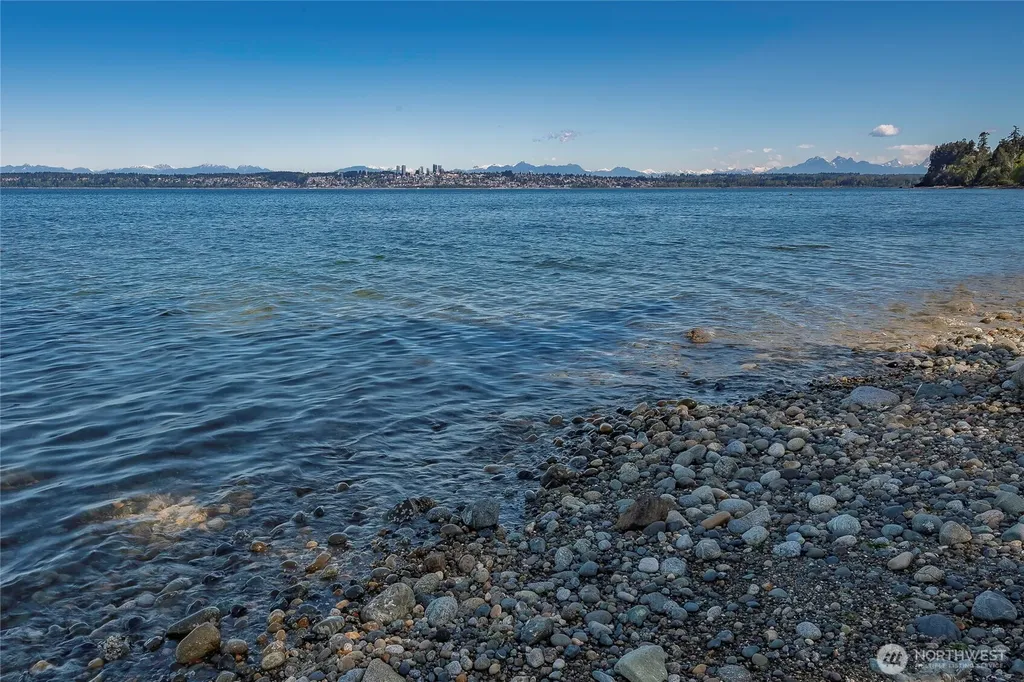 5941 Normar Place Blaine WA 98230