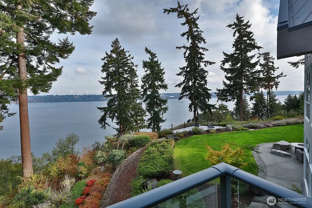 8045 Possession Road Clinton WA 98236