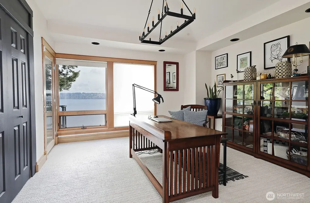 8045 Possession Road Clinton WA 98236