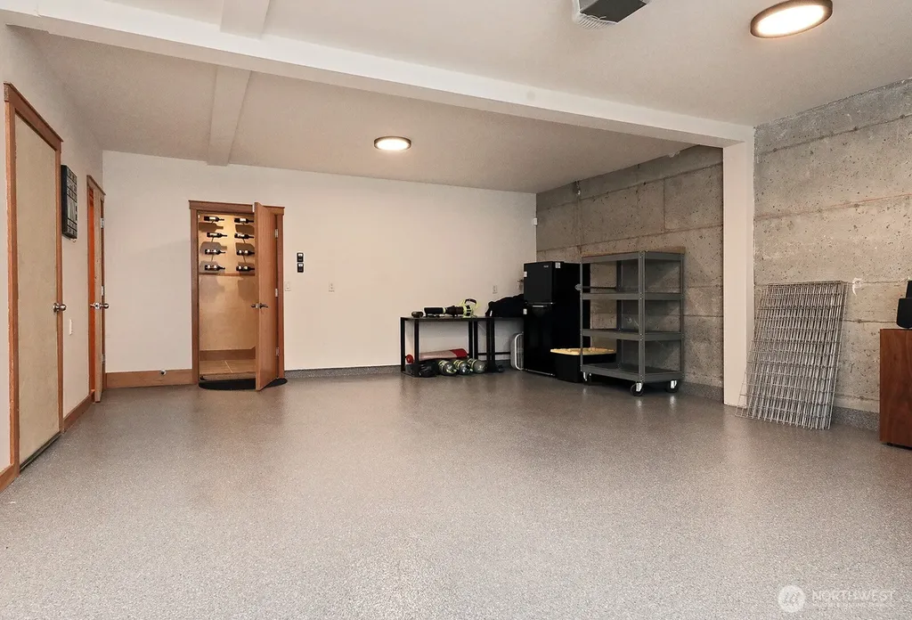 8045 Possession Road Clinton WA 98236