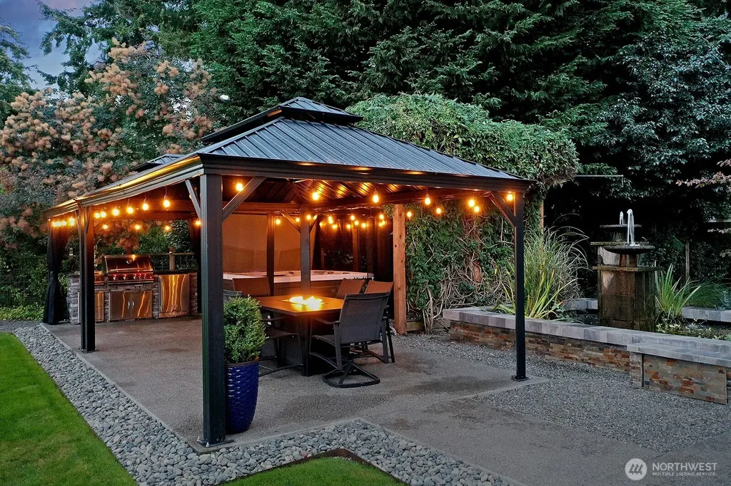 8045 Possession Road Clinton WA 98236