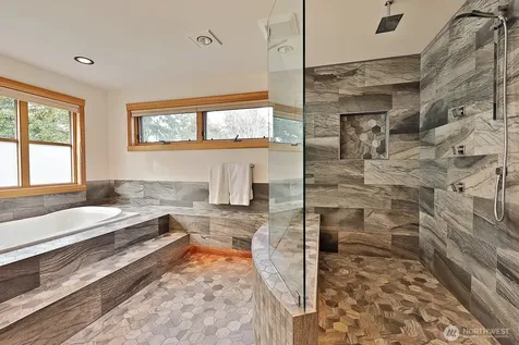 8045 Possession Road Clinton WA 98236