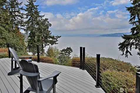 8045 Possession Road Clinton WA 98236