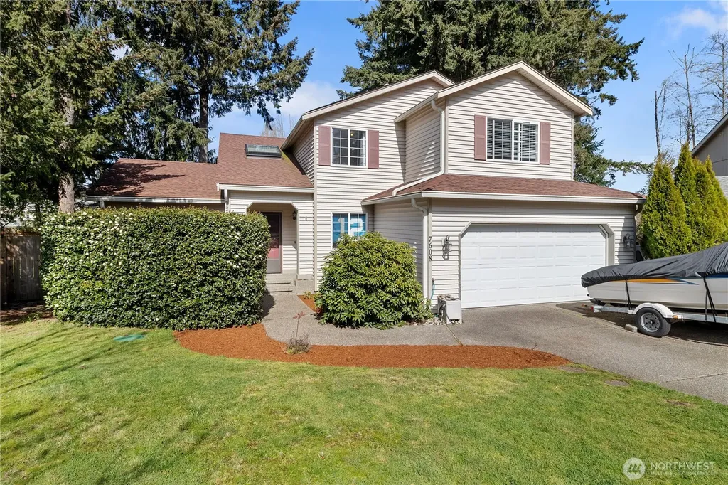 7608 Elm Court SE Lacey WA 98503