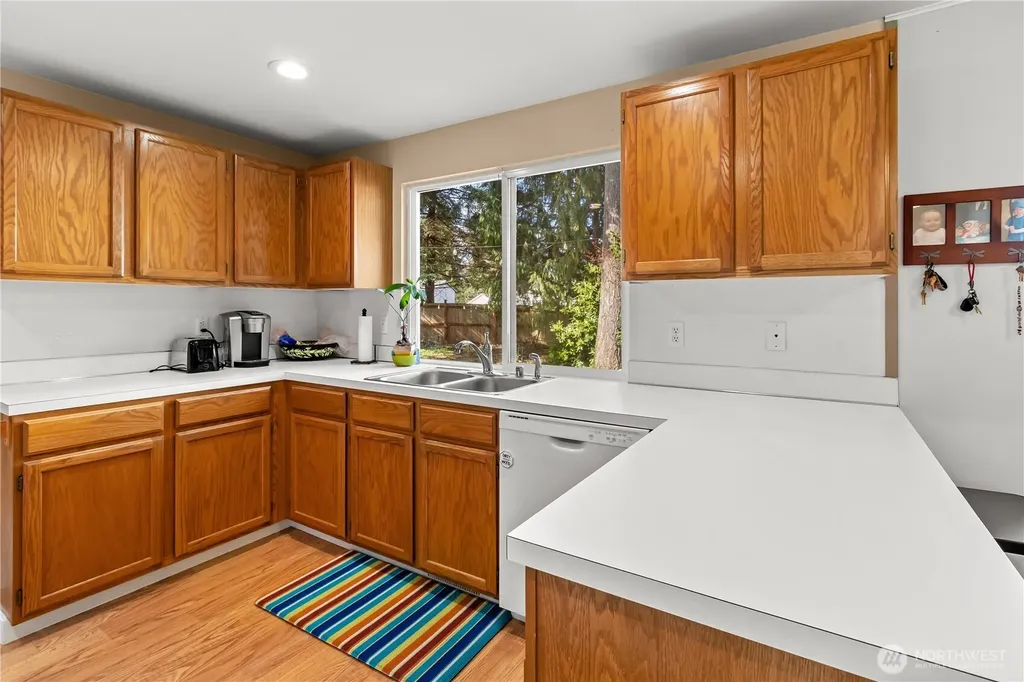 7608 Elm Court SE Lacey WA 98503