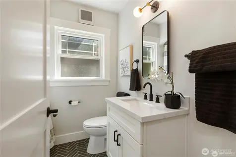 3221 36th Avenue S Seattle WA 98144