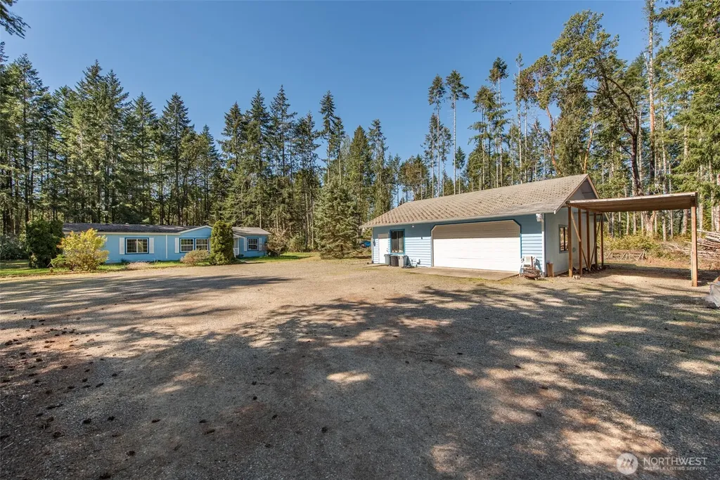4314 Lackey Road NW Lakebay WA 98349