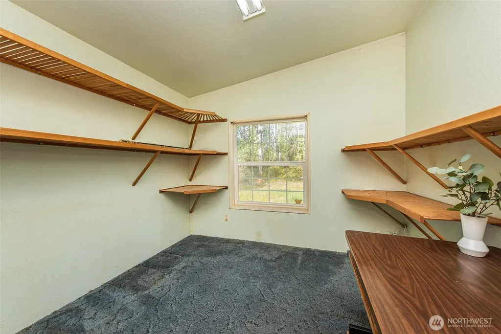 4314 Lackey Road NW Lakebay WA 98349