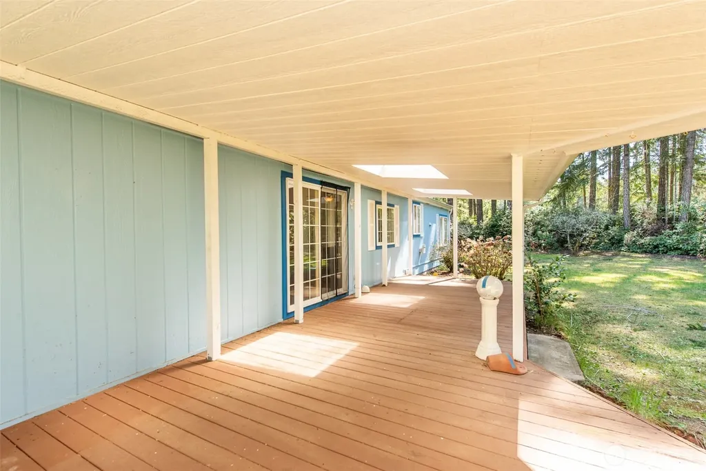 4314 Lackey Road NW Lakebay WA 98349