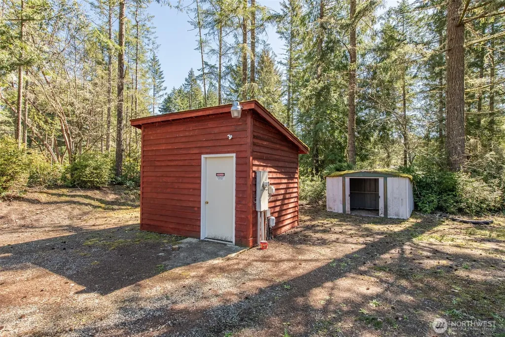 4314 Lackey Road NW Lakebay WA 98349