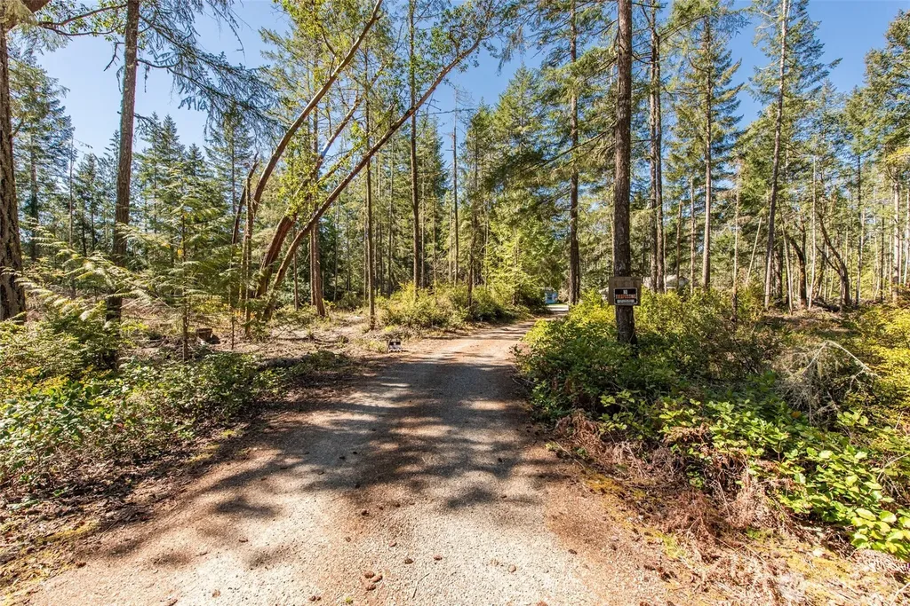 4314 Lackey Road NW Lakebay WA 98349