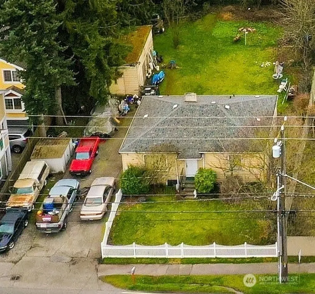 10125 3rd Avenue NW Seattle WA 98177