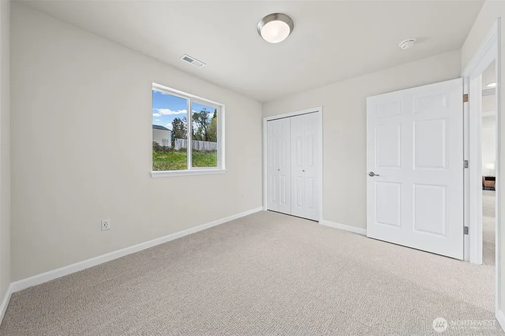 414 Comet Street Milton WA 98354