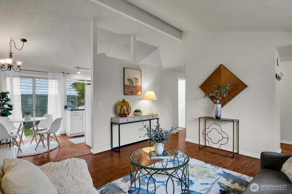 8901 Emerson Place Everett WA 98208