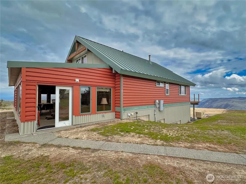 27 Scenic Drive Brewster WA 98812