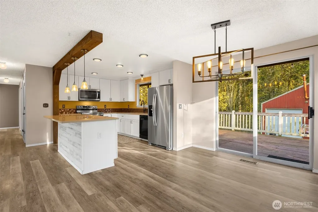 3915 38th Avenue NW Gig Harbor WA 98335