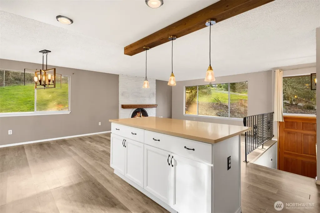 3915 38th Avenue NW Gig Harbor WA 98335