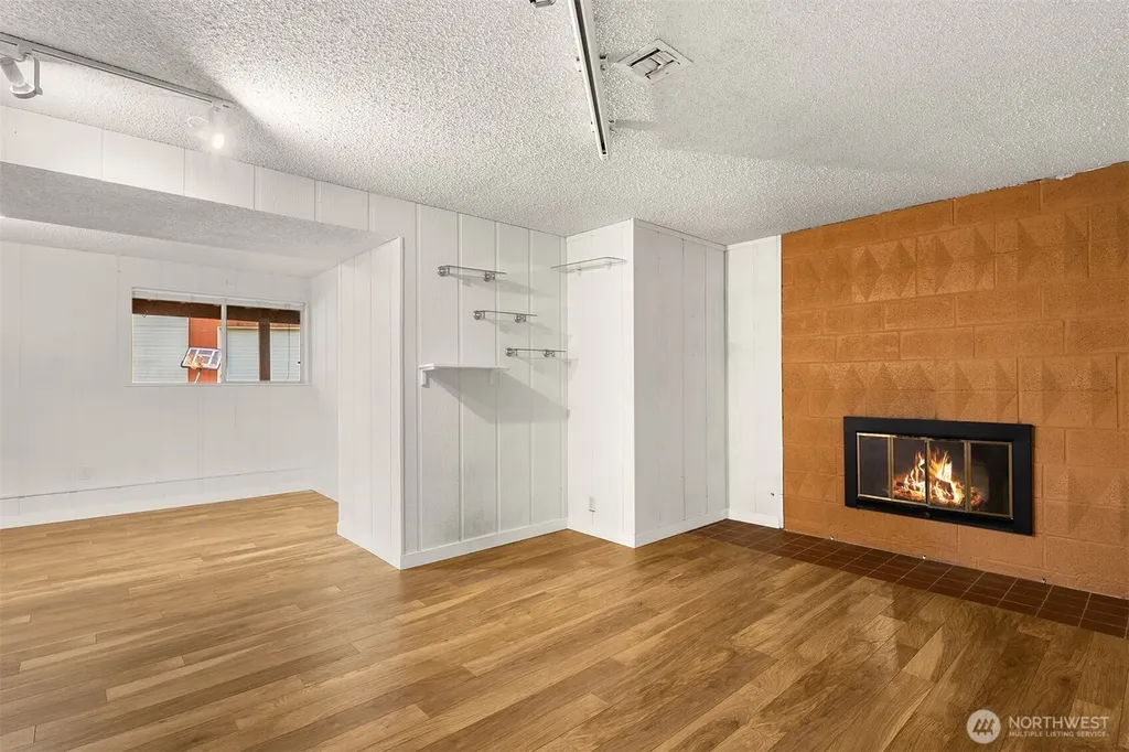 3915 38th Avenue NW Gig Harbor WA 98335