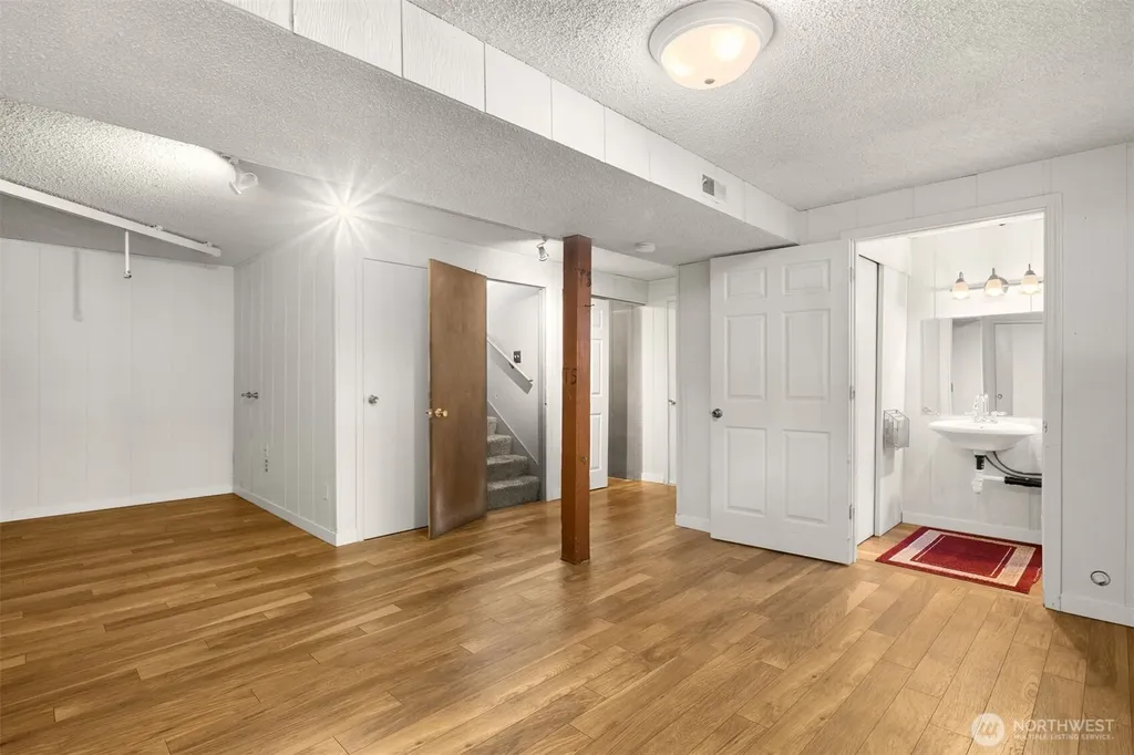 3915 38th Avenue NW Gig Harbor WA 98335