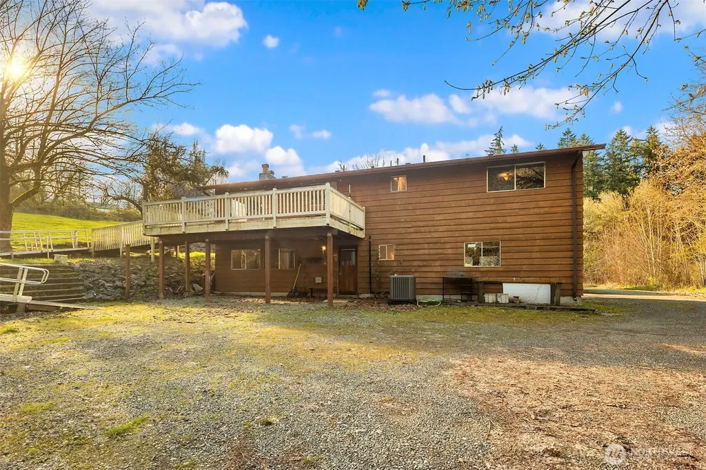 3915 38th Avenue NW Gig Harbor WA 98335