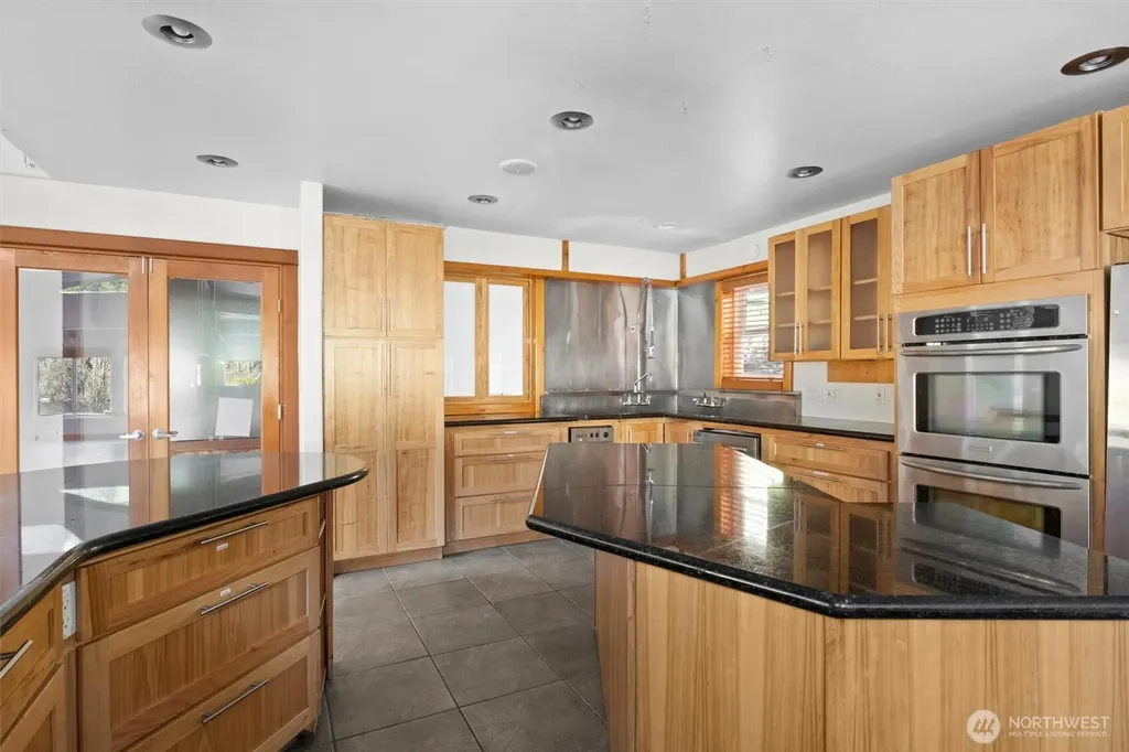 961 W Lake Samish Drive Bellingham WA 98229