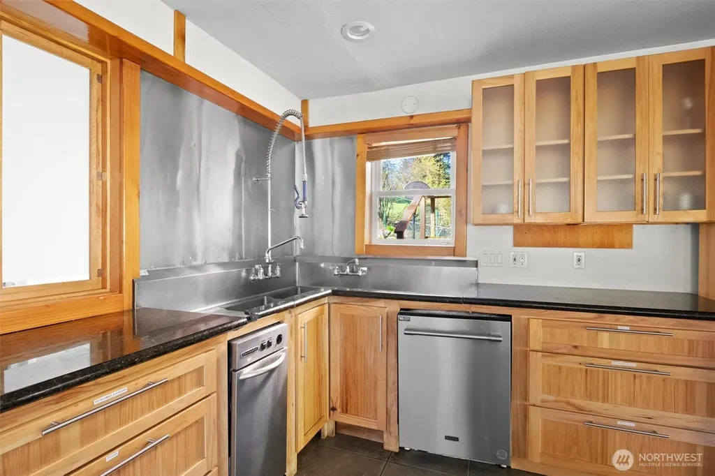 961 W Lake Samish Drive Bellingham WA 98229