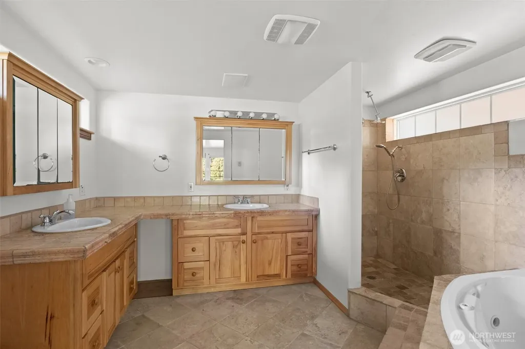 961 W Lake Samish Drive Bellingham WA 98229