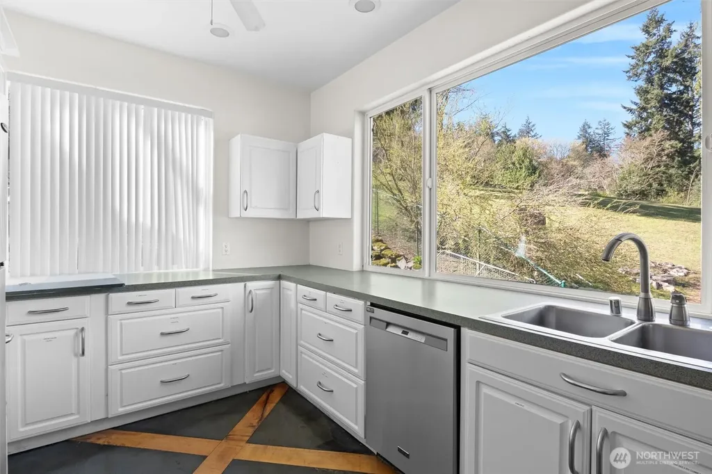 961 W Lake Samish Drive Bellingham WA 98229