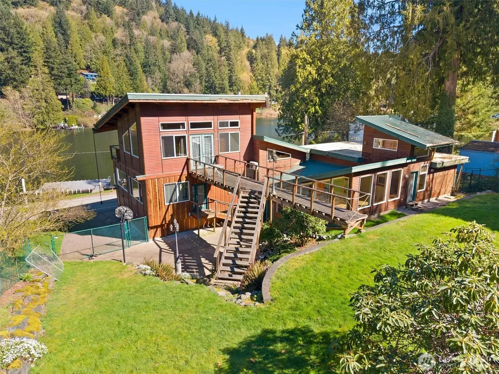 961 W Lake Samish Drive Bellingham WA 98229