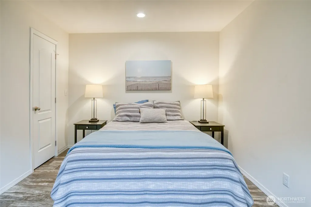 810 Magellan Avenue NE Ocean Shores WA 98569