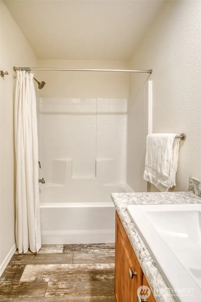810 Magellan Avenue NE Ocean Shores WA 98569
