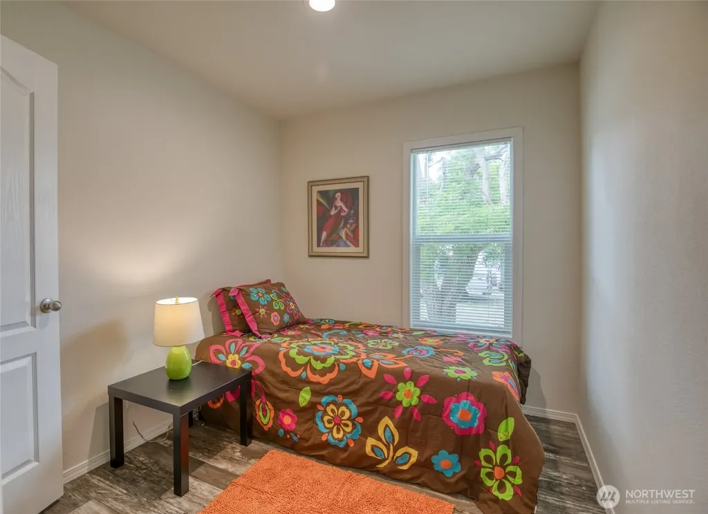 810 Magellan Avenue NE Ocean Shores WA 98569