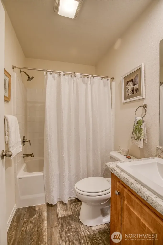 810 Magellan Avenue NE Ocean Shores WA 98569
