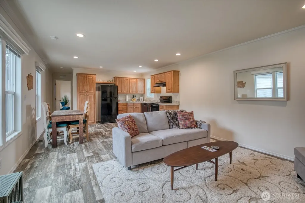 810 Magellan Avenue NE Ocean Shores WA 98569