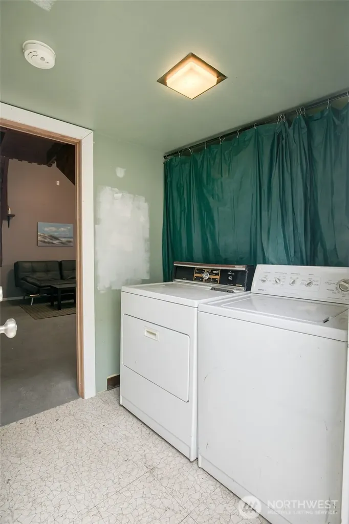 810 Magellan Avenue NE Ocean Shores WA 98569