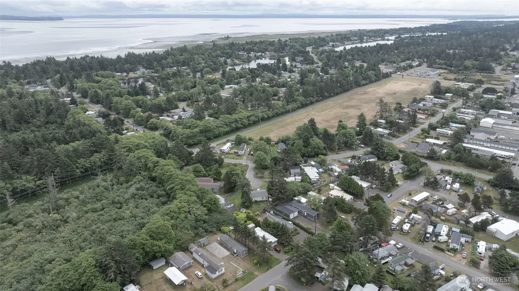 810 Magellan Avenue NE Ocean Shores WA 98569