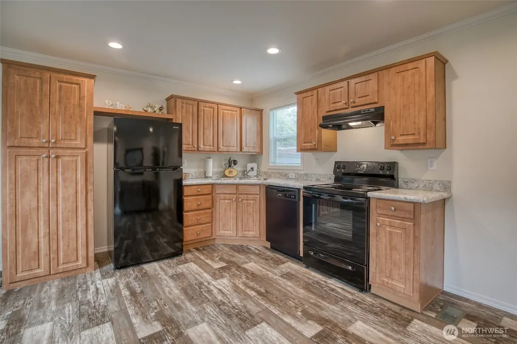 810 Magellan Avenue NE Ocean Shores WA 98569
