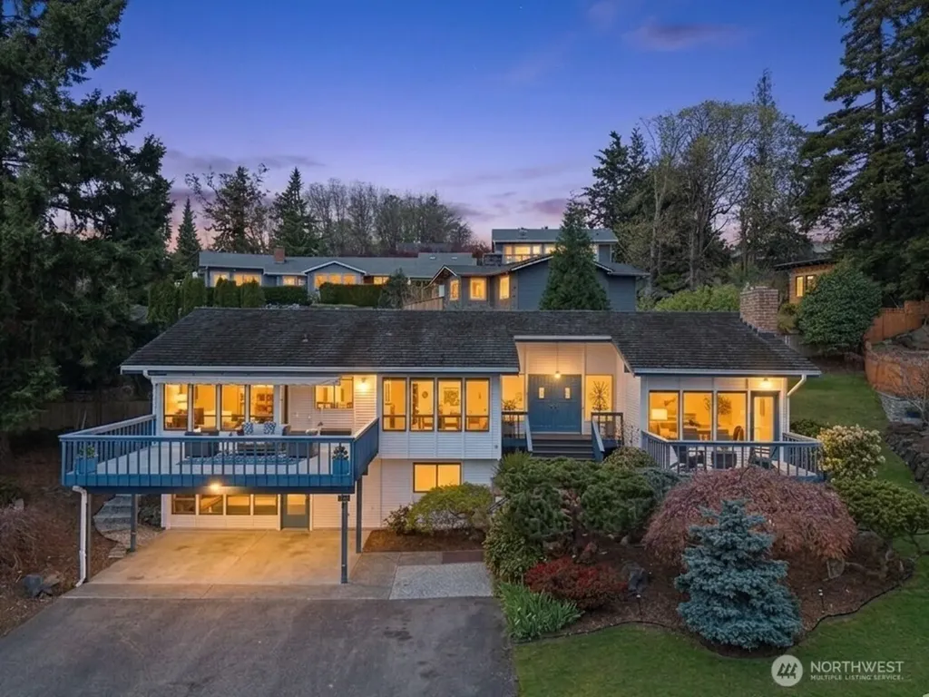 21550 1st Court S Normandy Park WA 98198