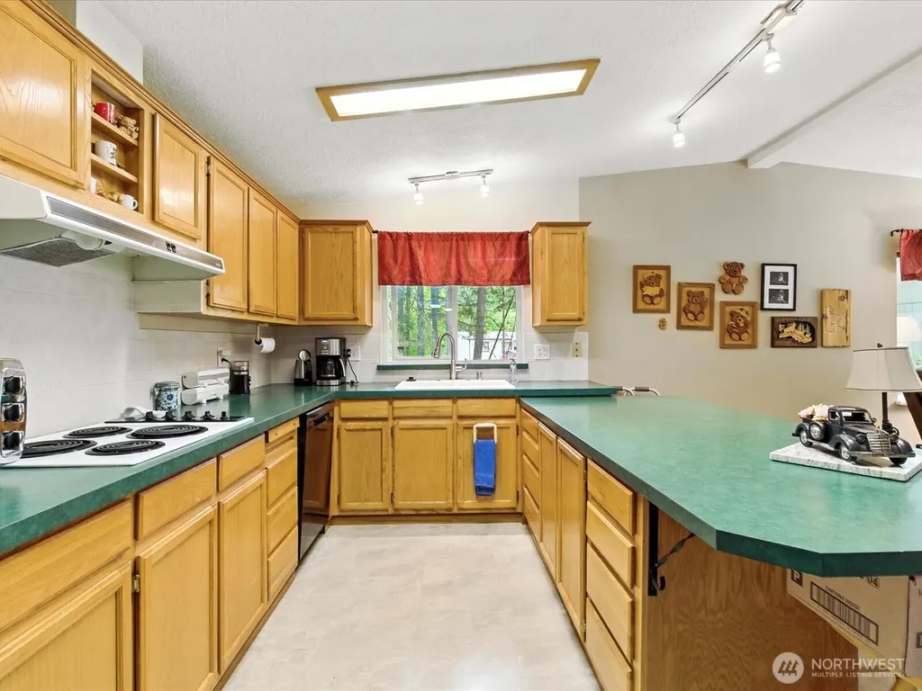 13213 Wicks End Lane SW Port Orchard WA 98367