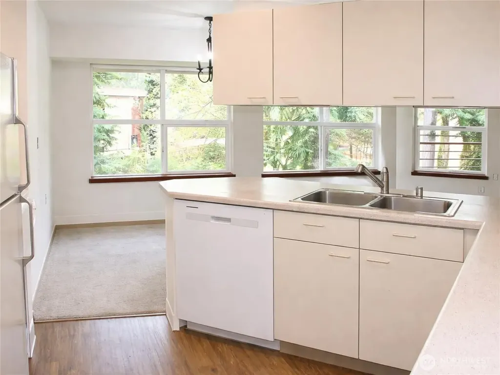 1684 152nd Avenue NE Bellevue WA 98007