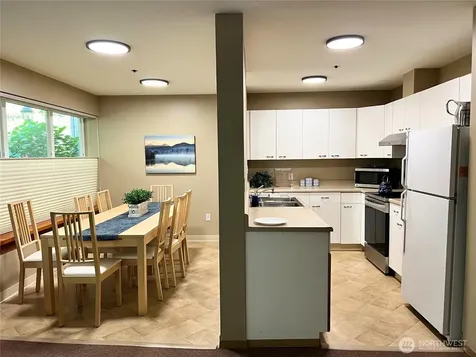 1684 152nd Avenue NE Bellevue WA 98007