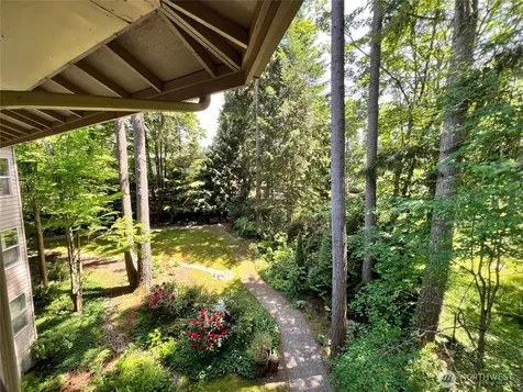 1684 152nd Avenue NE Bellevue WA 98007